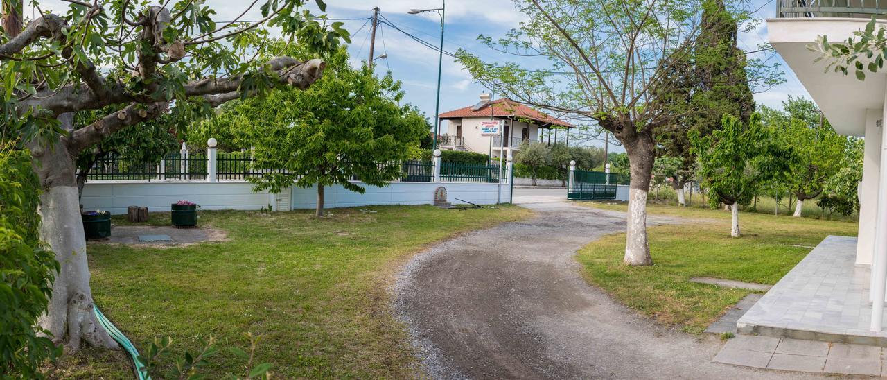 Michalos Apartments Паралия-Скотинас Экстерьер фото